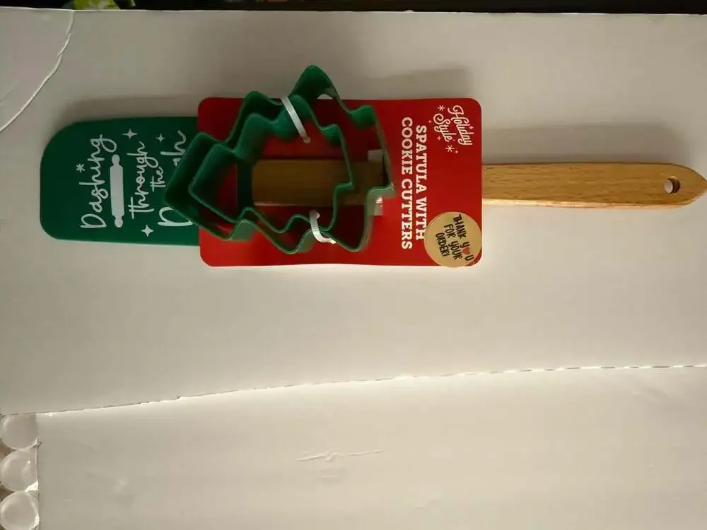 Holiday Style Dashing Through the Dough Spatula with Tree Cookie Cutter Set